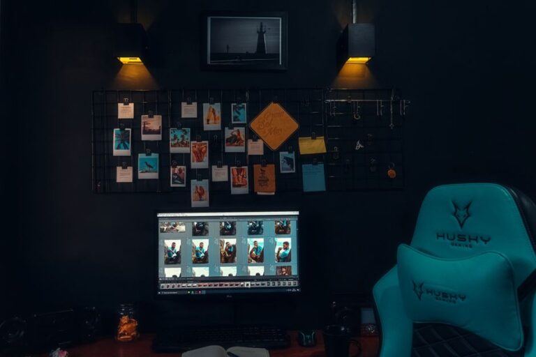 The Ultimate Guide to Selecting the Best Gaming Desk for Space Efficiency and Comfort
