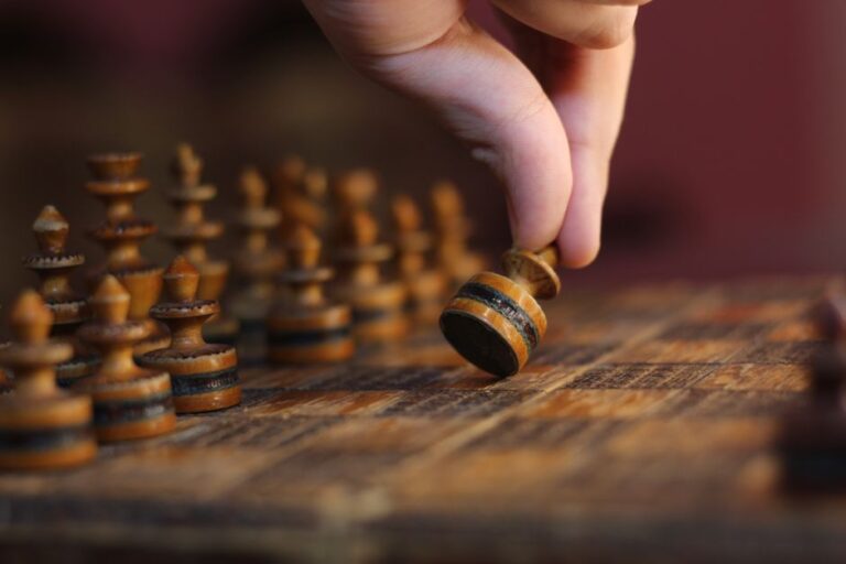 Mastering Vintage Gameplay: Strategies for Dominating Classic Titles in Competitive Rounds