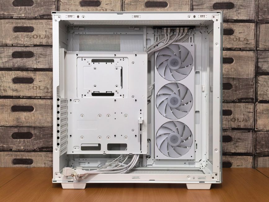 The Complete Guide to Building Your Own Gaming PC: Essential Components and Tips for Beginners