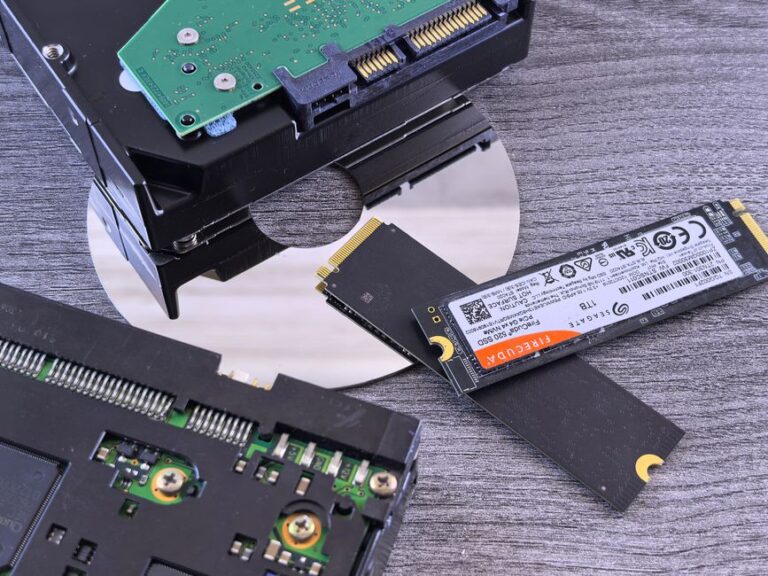 The Ultimate Comparison: Solid State Drives vs Hard Drives for Gaming Performance