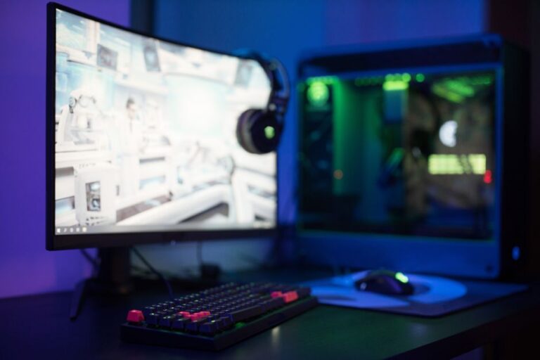 The Ultimate Guide to Choosing the Right Gaming Monitor for Your Setup